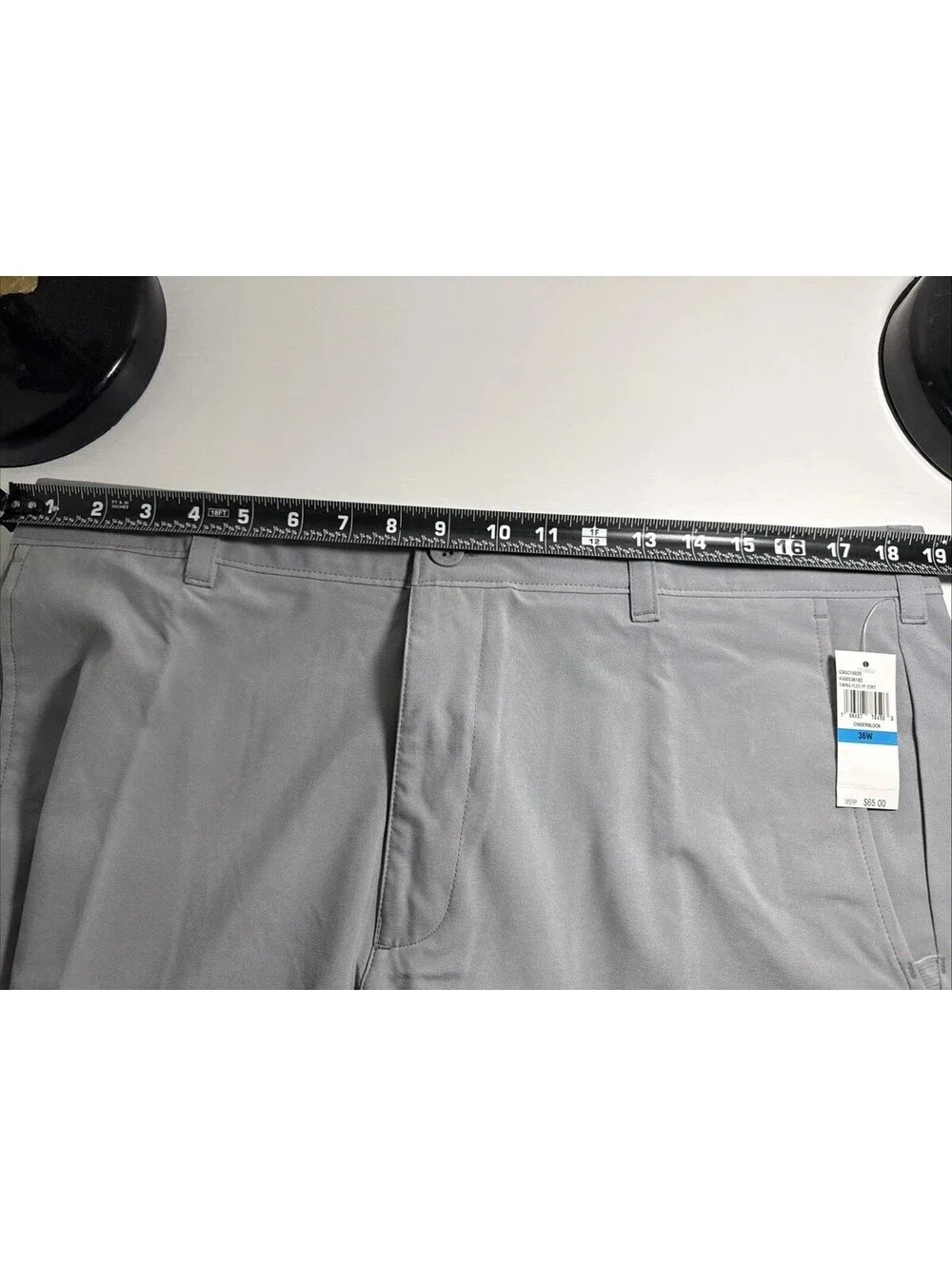 NWT Izod Golf Swingflex STRAIGHT Fit Grey Shorts-32